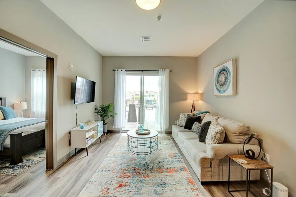 Apartamento Huge 2 Bed 2 Bath Easy Ride To Nyc & Parking Hackensack Exterior foto