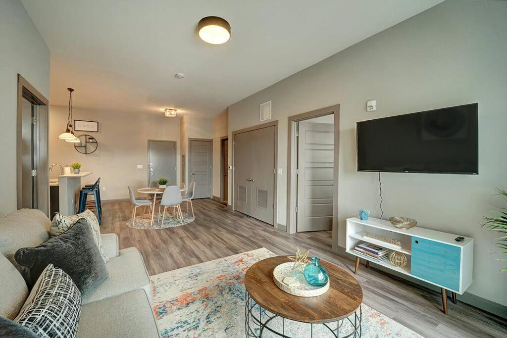 Apartamento Huge 2 Bed 2 Bath Easy Ride To Nyc & Parking Hackensack Exterior foto